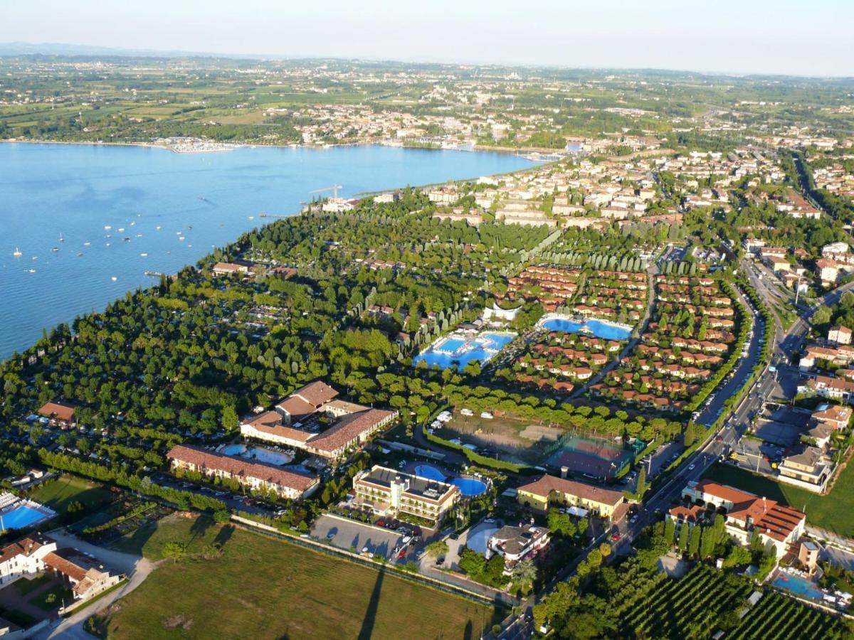 Holiday Home Bella Italia-4 By Interhome Песк'єра-дель-Гарда Екстер'єр фото